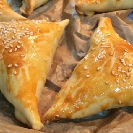 Σαμσά με κιμά χοιρινό και μοσχάρι (κατεψυγμένα) (1кλ)